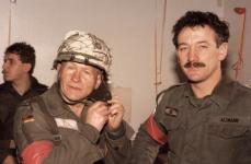 [Spät in der Nacht...]